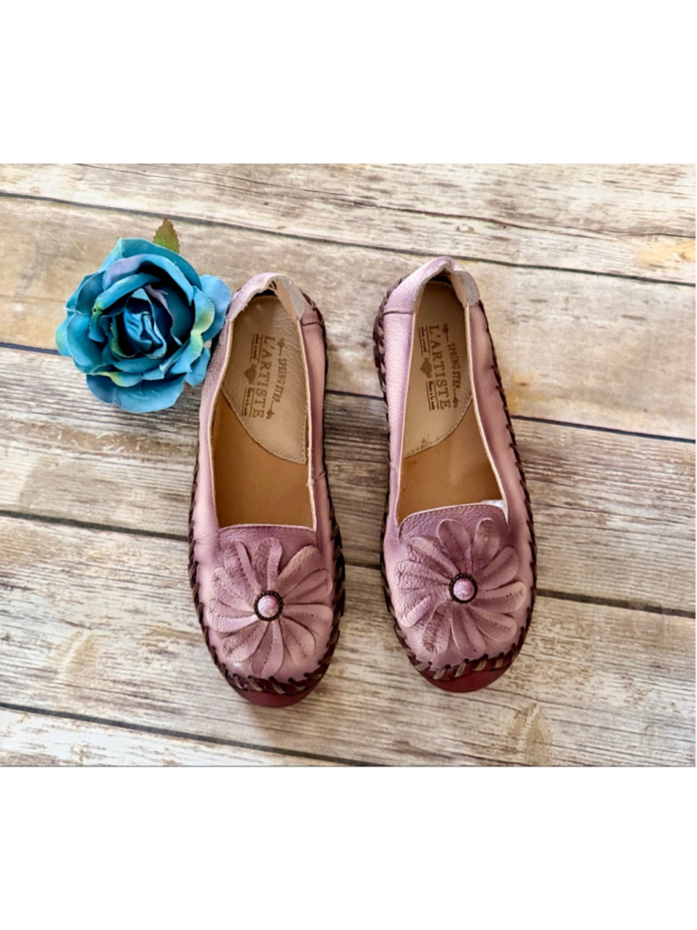 Nwot L’Artiste Leather Slip Ons-Size 38